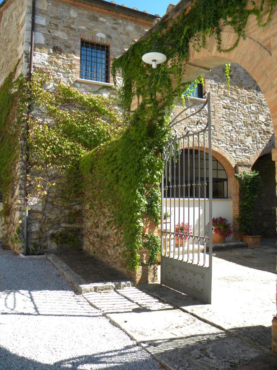 Agriturismo Tenuta Il Tasso Раполано-Терме Экстерьер фото